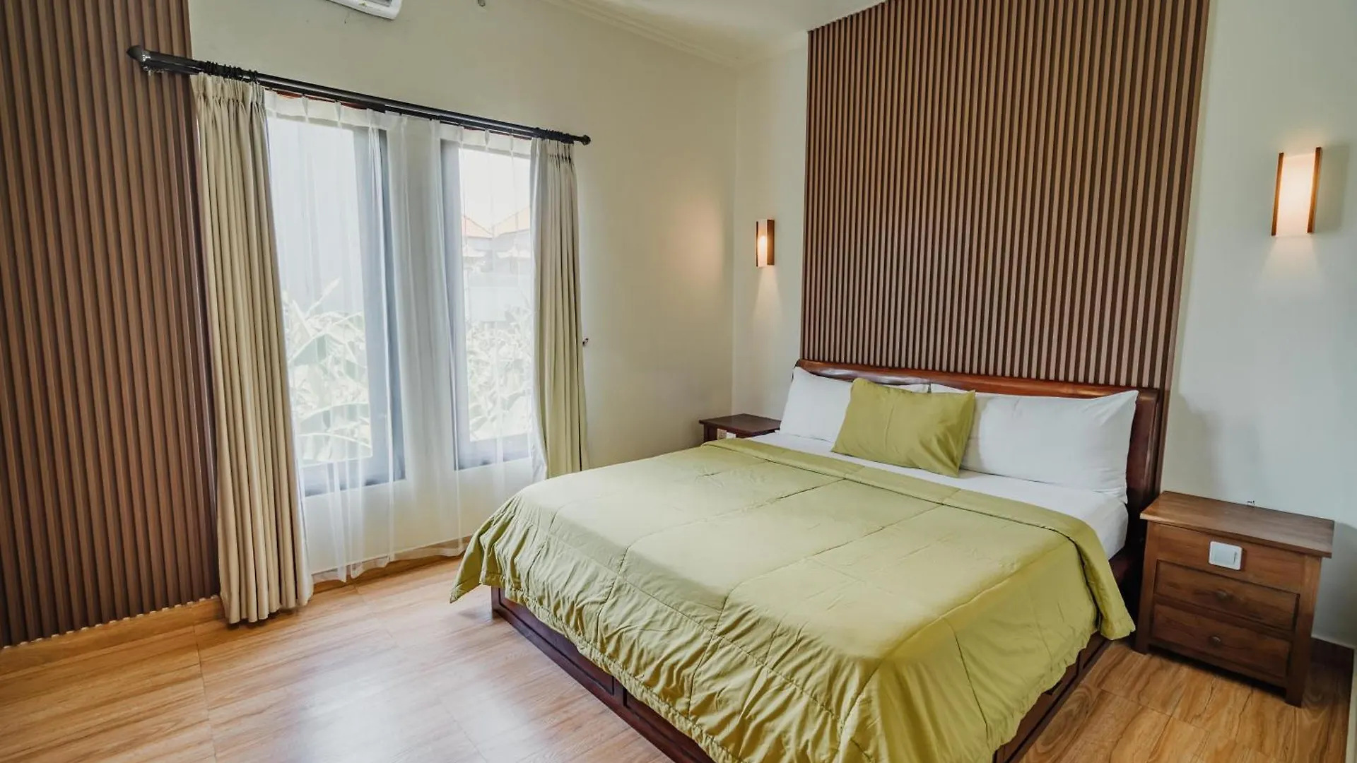 You Suite Seminyak Legian  3*, Legian (Bali) Indonesia